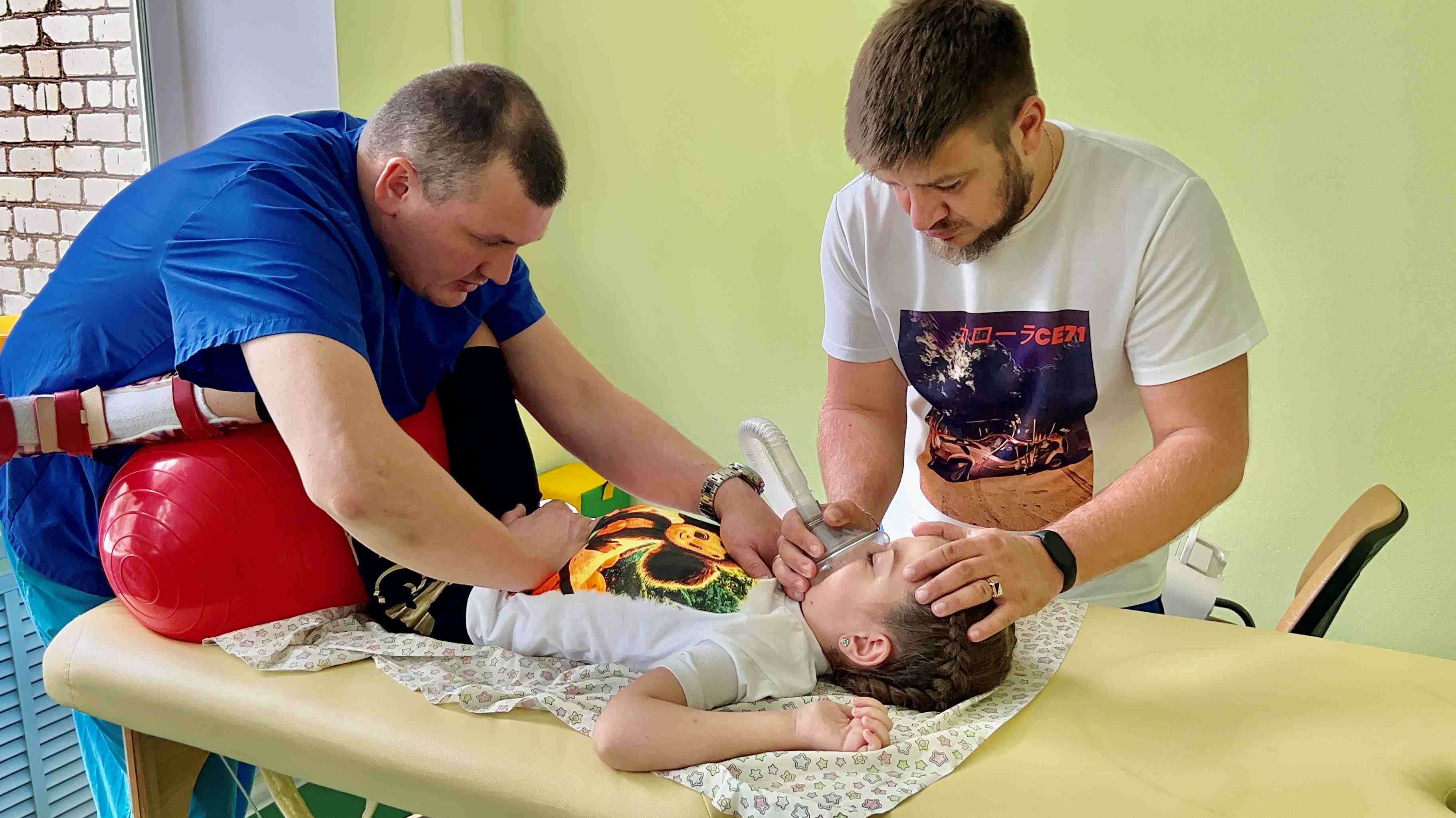 Дети с нервно-мышечными заболеваниями со всей России получили более 500 консультаций на базе Областной детской больницы